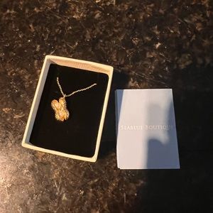 Seablue Boutique peanut necklace